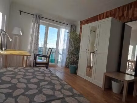 chambre 1 pièce 11 m²