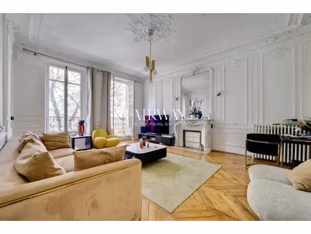 appartement de luxe à vendre dans le quartier hoche-friedland