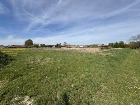 terrain constructible viabilisé à vendre