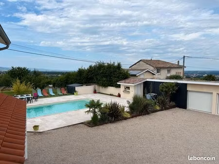 gleizé – maison 158 m² avec piscine  vue dégagée et appartement indépendant