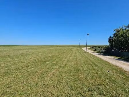 terrain constructible viabilisé à vendre