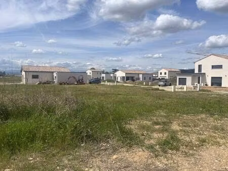 terrain constructible viabilisé à vendre