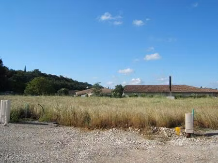 terrain constructible viabilisé à vendre