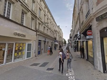 boutique à louer