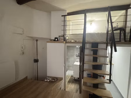studio avec mezzanine centre historique d'aix-en-provence