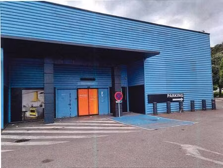 local commercial à louer