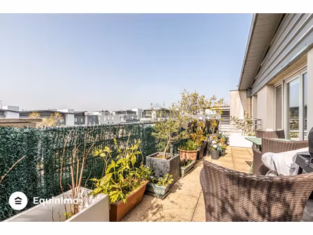 appartement de 91m2  avec terrasse de 18 50m2  situé rue jea