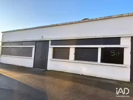 location locaux professionnels 0 pièces 320 m² à le mesnil-saint-denis (78320)  3 040 €