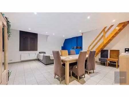 duplex 2ch de +/- 110m²