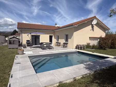 champdieu maison de 133m²avec piscine - terrain clos et arboré