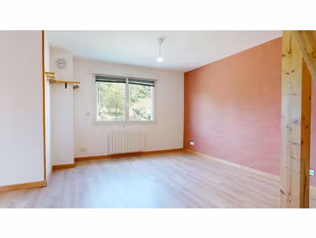appartement en duplex 3 pièces en location non meublée à pelousey  61 76 m²