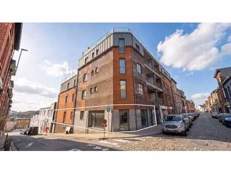 bureaux de 210m² à l'état neuf avec terrasse de 60m²