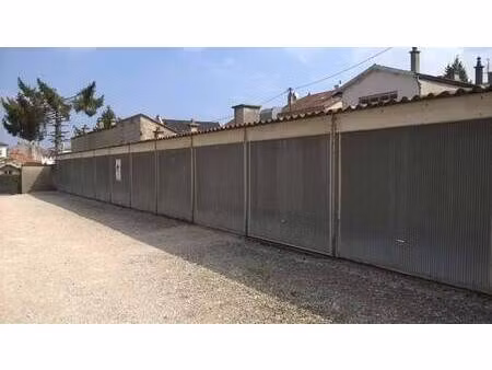 parking à louer