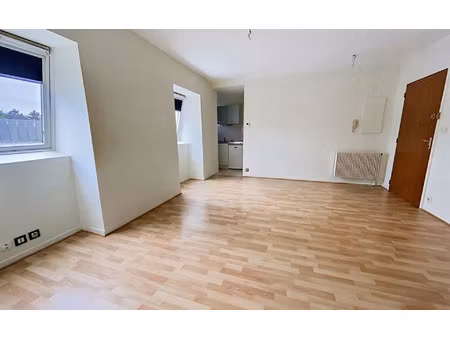 location appartement  m² t-2 à tours  503 €