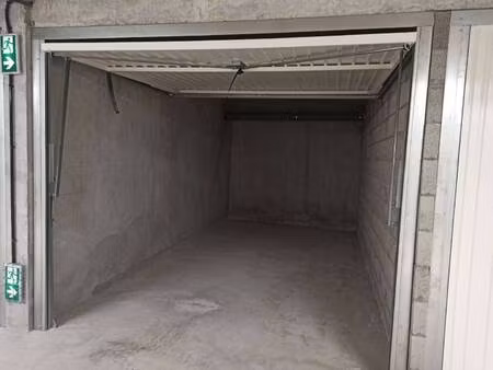 parking à louer