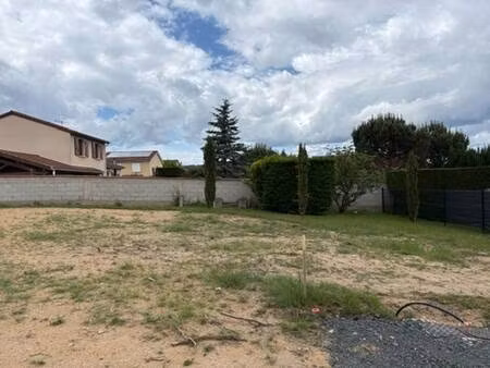 terrain constructible viabilisé à vendre