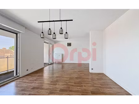 location appartement  m² t-4 à riedisheim  1 025 €