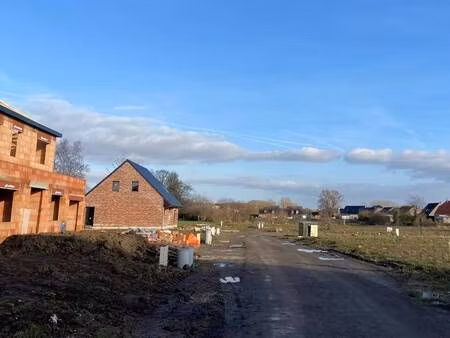 terrain constructible viabilisé à vendre