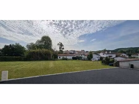 terrain constructible viabilisé à vendre
