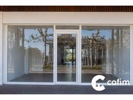 local commercial à vendre