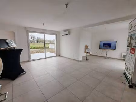 terrain avec maison neuve à vendre