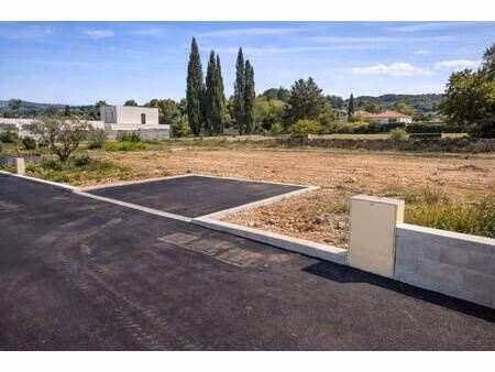 terrain constructible viabilisé à vendre