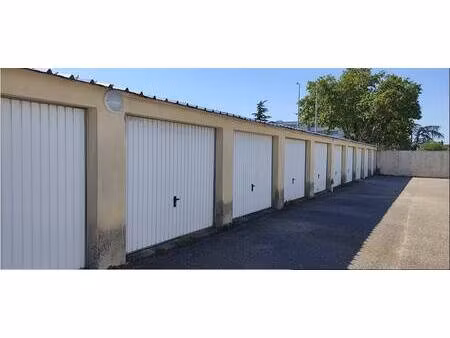 parking à louer