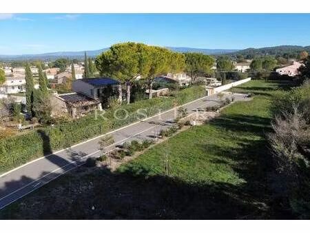 terrain constructible viabilisé à vendre