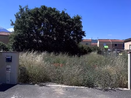 terrain constructible viabilisé à vendre