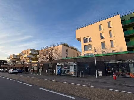 local commercial à vendre