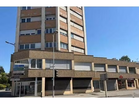 local commercial à vendre