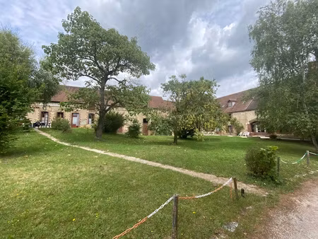aux portes de sens magnifique corps de ferme