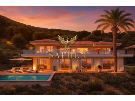 villa de luxe à vendre à grimaud