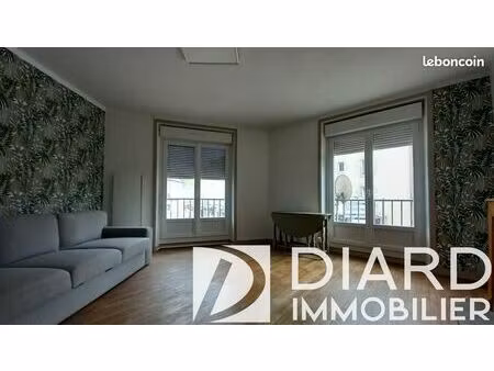 immeuble 320 m² fougeres