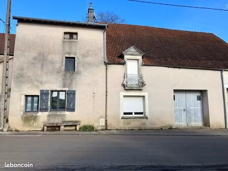 maison de village fort potentiel