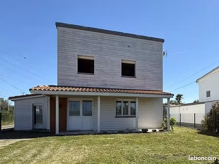 maison 5 pièces 148 m²