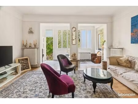 propriété 8 pièces 177 m²