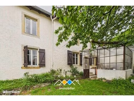 maison 4 pièces 163 m²