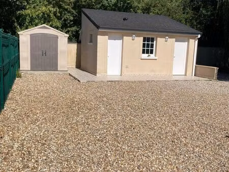 loue studette avec jardin