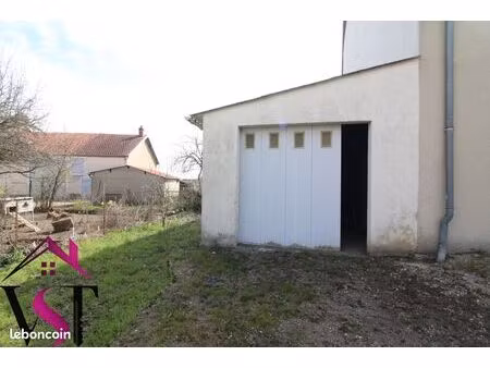 parking/box 24 m² athée