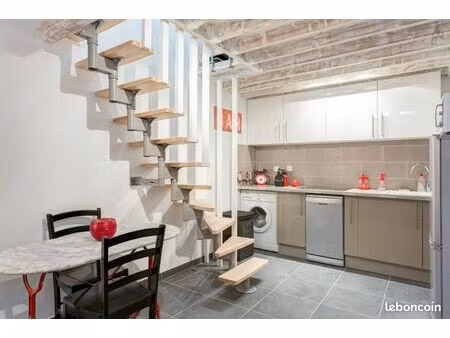 la défense f2 en duplex neuf meublé 32 m² 1170 cc