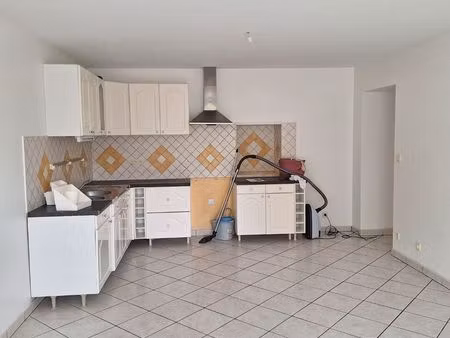 maison 3 pièces 95 m²