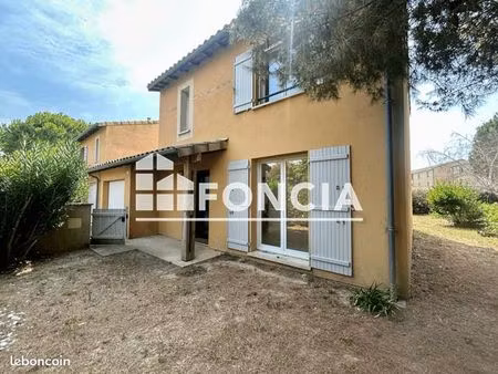 villa 4 pièces 94 m²