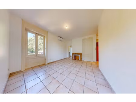 location appartement  60.6 m² t-3 à saint-didier-au-mont-d'or  1 180 €