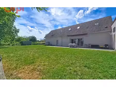 maison charmeil 138 m² t-4 à vendre  276 000 €