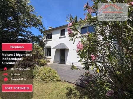 pleubian  deux logements indépendants   184 m²  5 chambres  terrain 807 m²