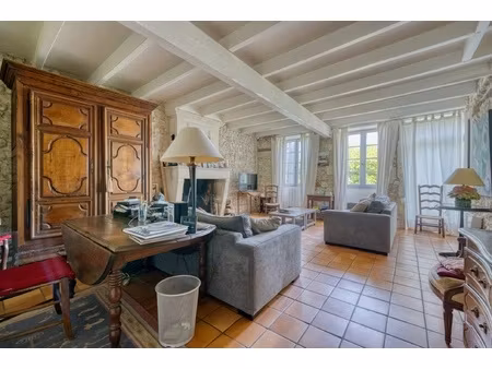 maison 8 pièces - 270 m²