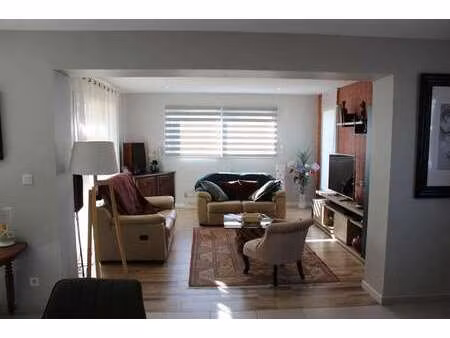 vente maison à laval (53000) : à vendre / 135m² laval