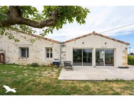 vente maison 4 pièces 119 m² cars (33390)