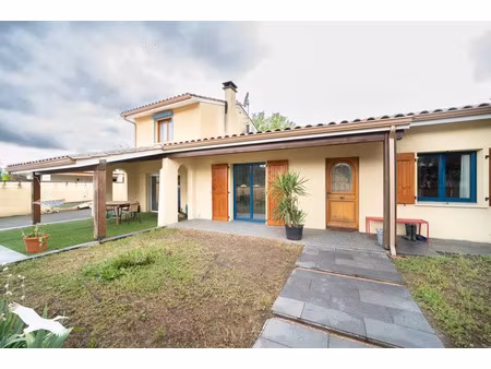 vente maison 7 pièces 193 m² saint-andré-de-cubzac (33240)